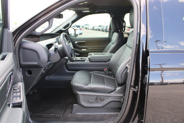 New 2027 Ford Expedition Max Platinum w/ Stealth Appearance Package AWD/4WD image 7
