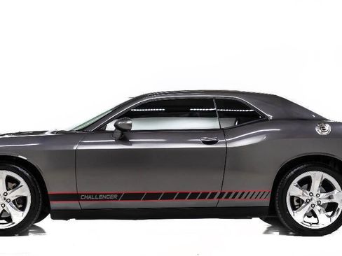 Used 2013 Dodge Challenger R/T image 6