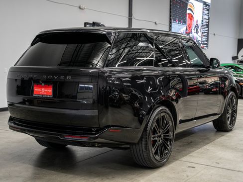 Used 2024 Land Rover Range Rover Autobiography AWD/4WD image 8