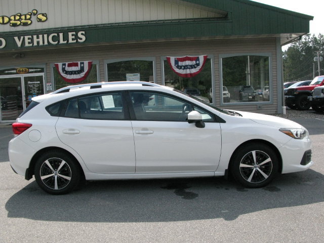Used 2023 Subaru Impreza 2.0i Premium AWD/4WD image 3