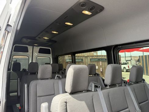 Used 2026 Mercedes-Benz Sprinter 2500 image 9
