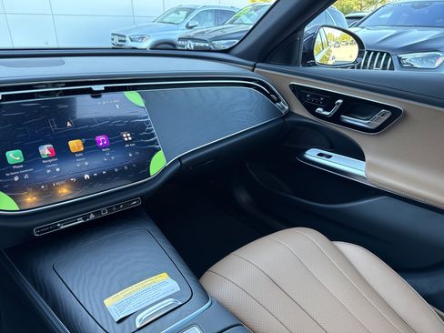 New 2026 Mercedes-Benz E 350 4MATIC Sedan image 38