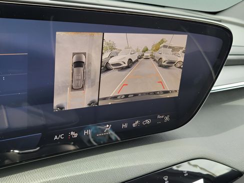 New 2025 Buick Enclave Sport Touring w/ Power Package image 36