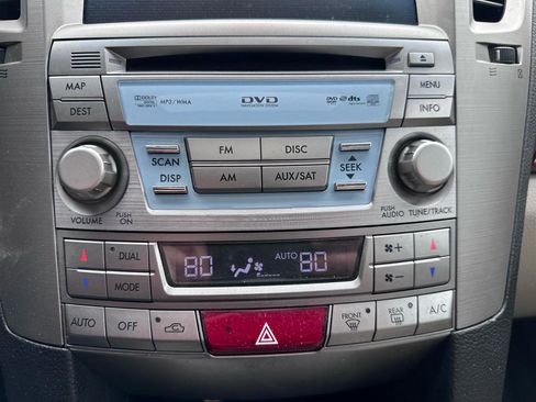 Used 2011 Subaru Outback 3.6R Limited image 21