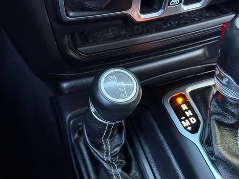 Used 2021 Jeep Wrangler Unlimited Sahara AWD/4WD image 24