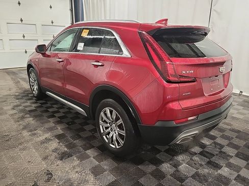 Used 2019 Cadillac XT4 Premium Luxury image 2