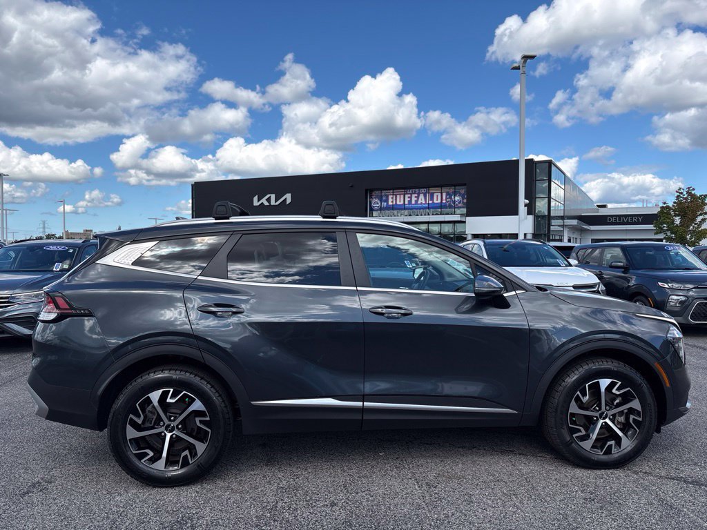Certified 2024 Kia Sportage EX AWD/4WD image 4