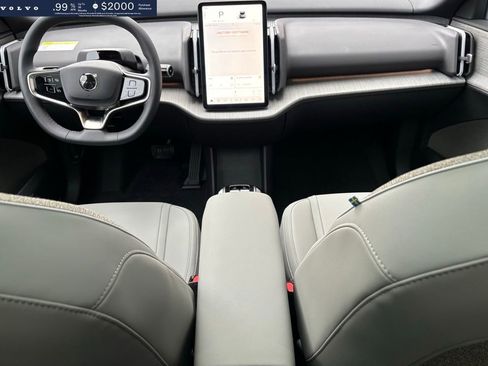 New 2026 Volvo EX30 Plus w/ Climate Package image 10