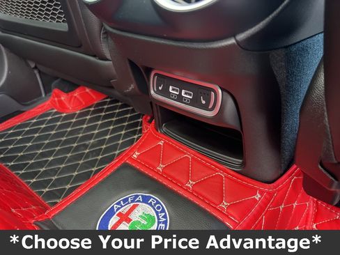 Used 2022 Alfa Romeo Stelvio Veloce image 25