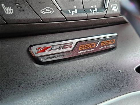 Used 2016 Chevrolet Corvette Z06 w/ 3LZ Preferred Equipment Group RWD image 22