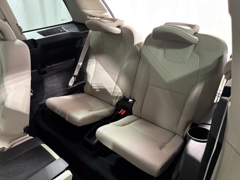 Used 2021 Volvo XC90 T5 Momentum w/ Advanced Package FWD image 27