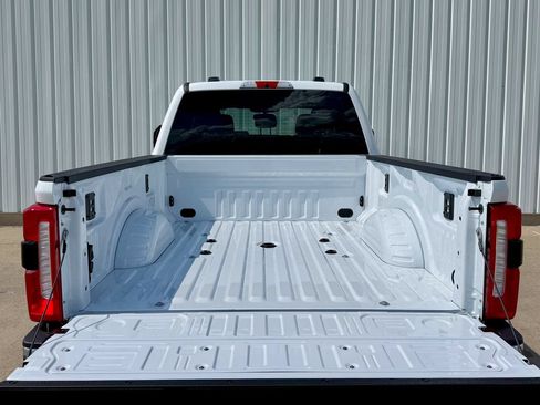 New 2026 Ford F250 XLT w/ XLT Premium Package AWD/4WD image 16