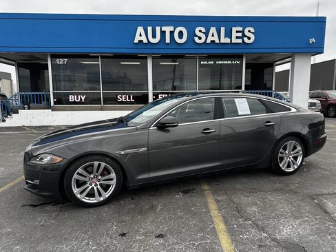 Used 2016 Jaguar XJ L Portfolio image 2