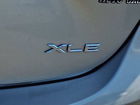 Used 2015 Toyota Avalon XLE Premium FWD image 37