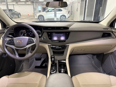 Used 2020 Cadillac XT5 Premium Luxury AWD/4WD image 8