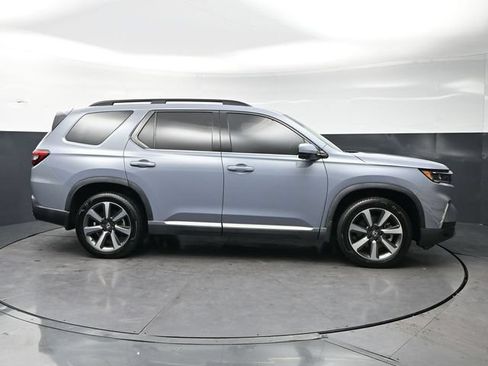 Used 2023 Honda Pilot Elite image 4