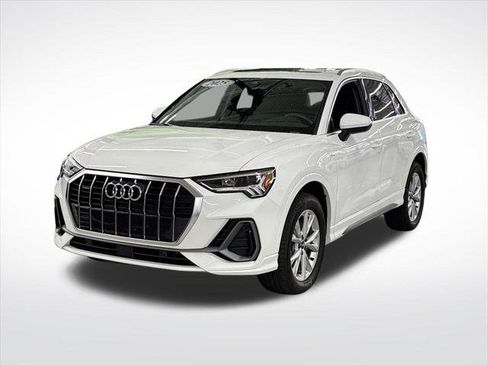 Certified 2025 Audi Q3 2.0T Premium w/ Convenience Package AWD/4WD image 1