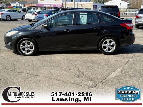 Used 2012 Ford Focus SE FWD image 5