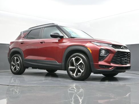 Used 2023 Chevrolet TrailBlazer RS w/ Convenience Package image 35