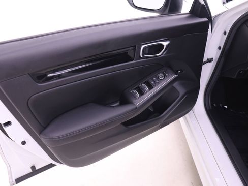Used 2025 Honda Civic Sport image 9