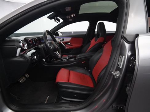 Used 2022 Mercedes-Benz CLA 250 4MATIC image 37