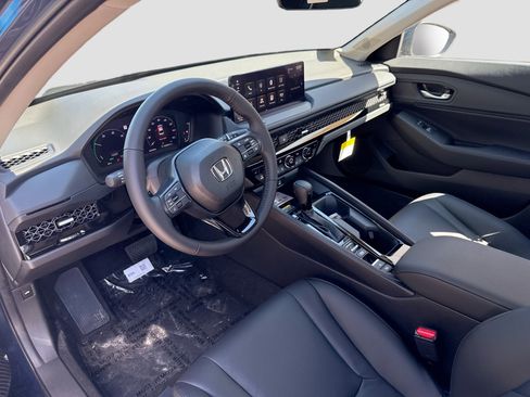 New 2025 Honda Accord EX-L image 9