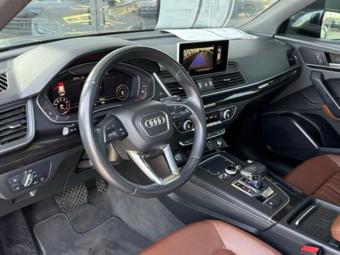Used 2019 Audi Q5 2.0T Premium Plus w/ Premium Plus Package AWD/4WD image 19