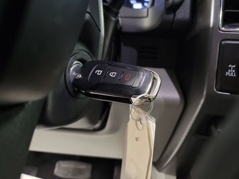 Used 2019 Ford F250 XLT w/ XLT Value Package AWD/4WD image 26