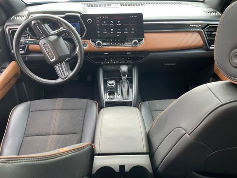 Used 2024 GMC Canyon AT4 w/ Technology Package image 20