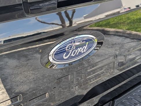 Used 2023 Ford F150 Lariat w/ Equipment Group 502A High AWD/4WD image 15