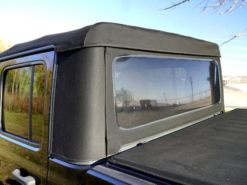 Used 2022 Jeep Gladiator Rubicon w/ Safety Group image 37