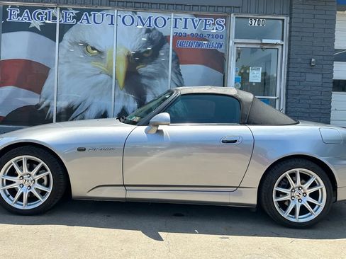 Used 2005 Honda S2000 image 6