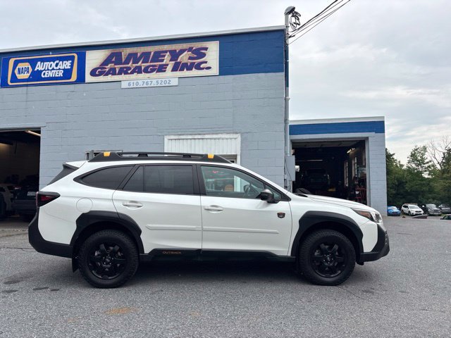 Used 2022 Subaru Outback Wilderness AWD/4WD image 6
