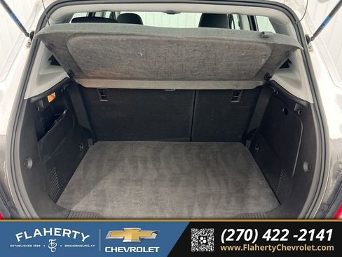 Used 2017 Chevrolet Trax LS image 19