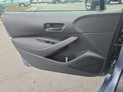 Used 2023 Toyota Corolla LE image 28