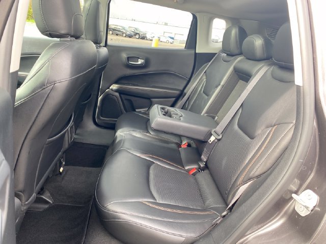 Used 2018 Jeep Compass Limited w/ Navigation Group AWD/4WD image 20