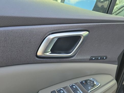 New 2026 Kia Carnival EX FWD image 20