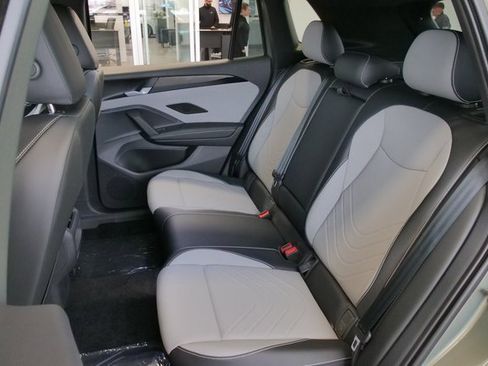 New 2026 Volkswagen Tiguan SE R-Line image 12