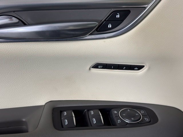 Used 2019 Cadillac XT5 Luxury FWD image 16