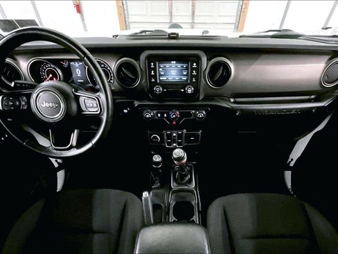 Used 2018 Jeep Wrangler Unlimited Sport S image 14