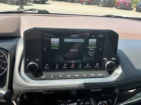 Certified 2023 Nissan Rogue SL w/ SL Premium Package AWD/4WD image 16