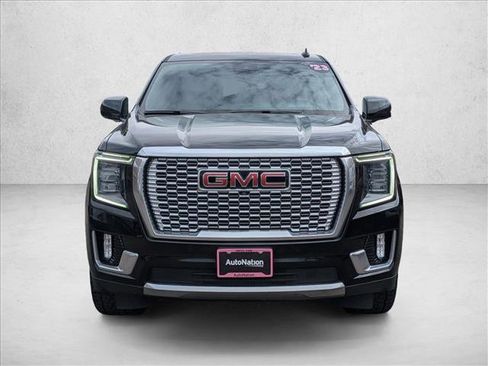 Used 2023 GMC Yukon Denali image 2