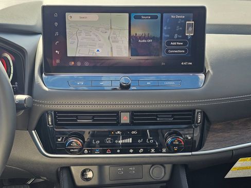 New 2026 Nissan Rogue Platinum w/ Platinum Premium Package AWD/4WD image 13