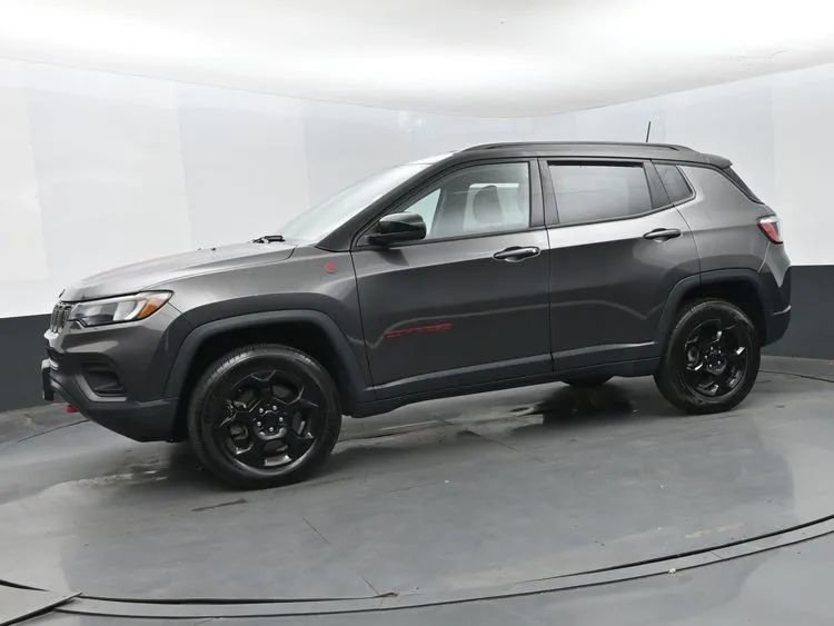 Used 2023 Jeep Compass Trailhawk AWD/4WD image 5