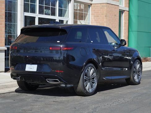 Used 2026 Land Rover Range Rover Sport Dynamic SE AWD/4WD image 6