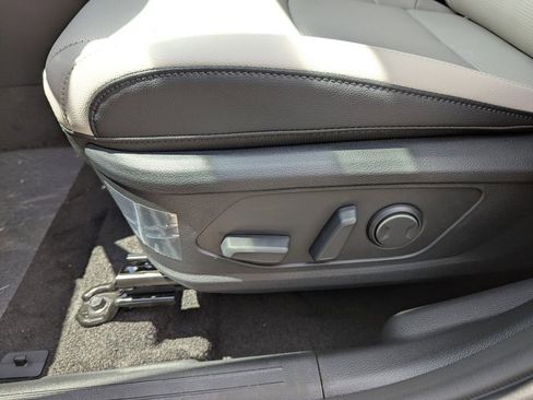 New 2026 Kia Sportage EX image 21