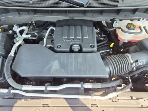 Used 2024 Chevrolet Silverado 1500 LT AWD/4WD image 20