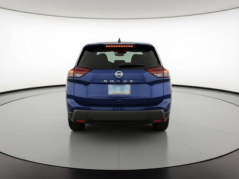 Used 2025 Nissan Rogue SV image 7