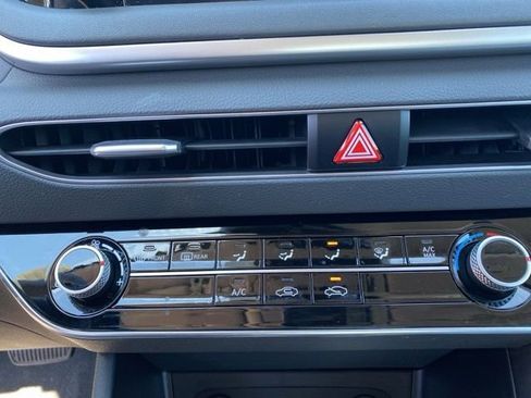 Used 2021 Hyundai Sonata SE w/ Cargo Package image 24