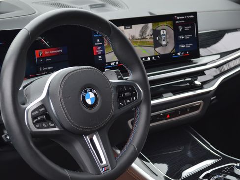 Certified 2026 BMW X5 M60i image 24